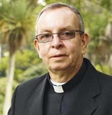 https://arquimedia.s3.amazonaws.com/2/doris/monsenor-caritasjpg.jpg