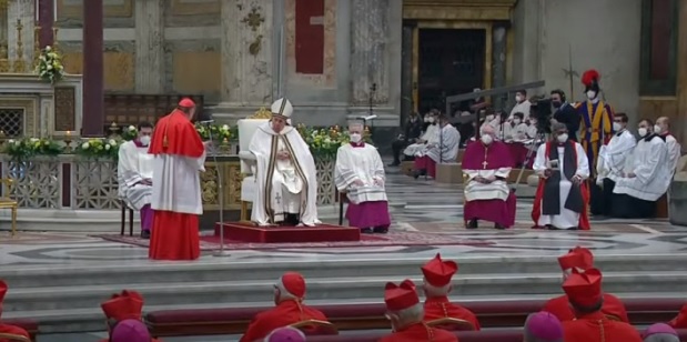 “La estrella de Cristo sigue brillando en las tinieblas y no se apaga”