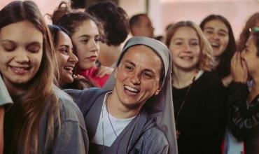 Mujer en la Iglesia